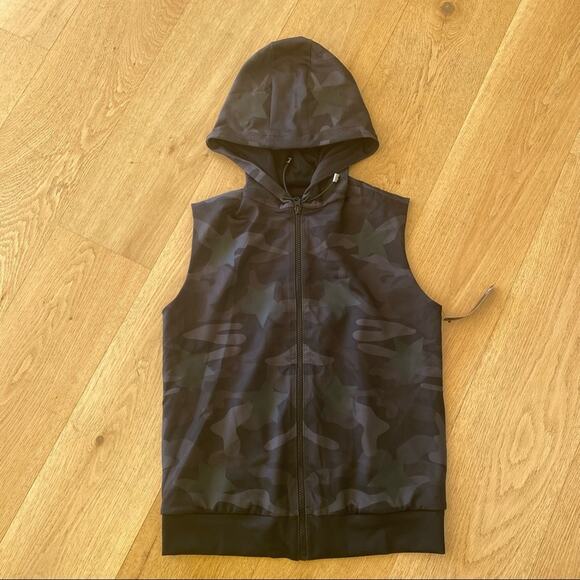 Ultracor Zip Front Sleeveless Hoodie in Gray Camo